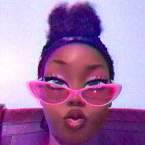 Meet your Posher, Monique